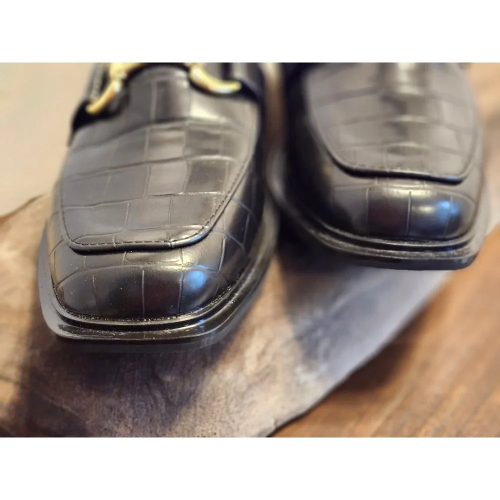 Forever 21 Black Croc Loafers - Size 9
